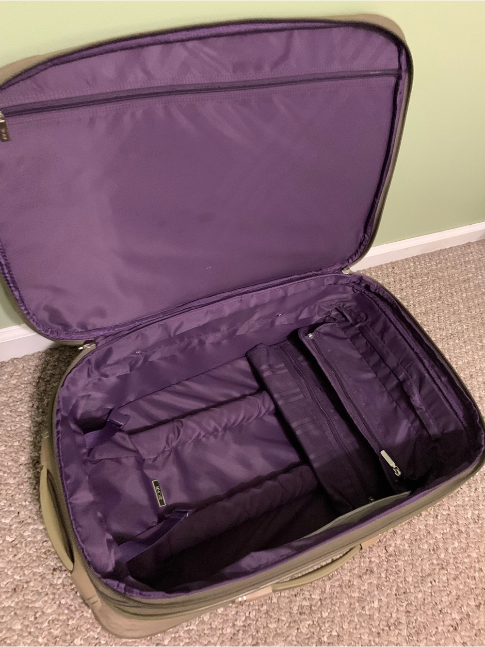 Tumi Signature Collection Carry On suitcase Luggage 22" - Picture 9 of 12